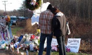 У Коннектикуті почали ховати загиблих під час стрілянини в школі