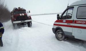 Працівники МНС успішно долають наслідки негоди в Україні