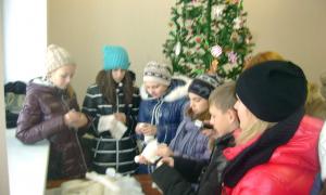 Лучан навчатимуть власноруч виготовляти новорічно-різдвяні прикраси