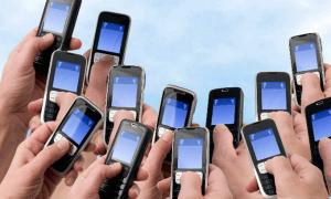 АМКУ домовився з мобільними операторами про зниження тарифів на зв’язок