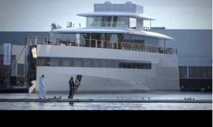 Яхту Стіва Джобса арештували за борги