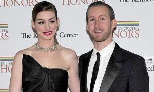 Енн Хетевей хоче стати багатодітною мамою