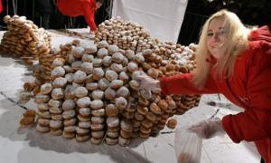 У Львові змагатимуться у поїданні різдвяних пампухів
