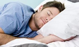 Вчені: Люди, які сплять по шість годин, живуть довше