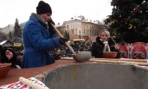 У Тернополі наварили 1300 літрів куті на рекорд