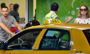 Вагітна Фріске відпочиває з коханим у Маямі