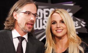 Брітні Спірз скасувала заручини, залишила талант-шоу і засіла за новий альбом