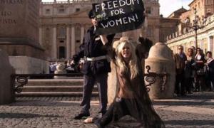 FEMEN влаштували акцію на підтримку сексуальних меншин у Ватикані