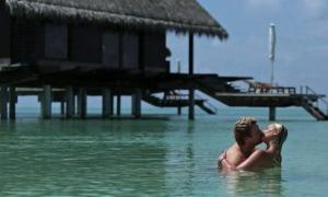 Волочкова і Басков на Мальдівах влаштували привселюдну еротику