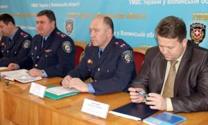 У 2013 році працівники правоохоронних органів тісніше спілкуватимуться з населенням