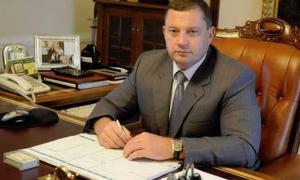 Приймальню народного депутата УДАРу тримають в облозі спецназ і СБУ