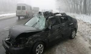 На Донеччині через непроглядний туман зіткнулись 13 автомобілів