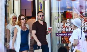 Вагітна Фріске насолоджується безтурботністю у Маямі