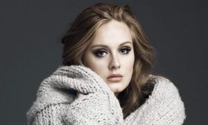 Материнство втомило Адель