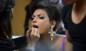 У Непалі транссексуалів визнали третьою статтю