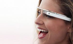 Окуляри-комп’ютер Google Glass будуть передавати звук через кістки і тканини черепа