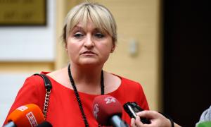 Дружина Луценка розповіла, коли йому можуть зробити другу операцію