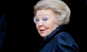 Королева Нідерландів зрікається престолу на користь сина 