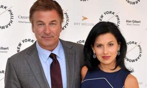 Молода дружина народить Алеку Болдуїну дитину