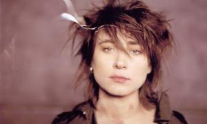 Земфіра продаватиме новий альбом переважно на концертах