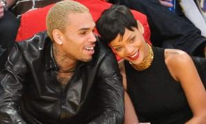 Ріанна підтвердила, що повернулась до Кріса Брауна