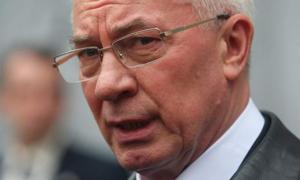 Азаров обвинувачує опозицію в ненависті до України