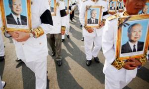 На похорон колишнього короля Камбоджі прийшли півмільйона людей