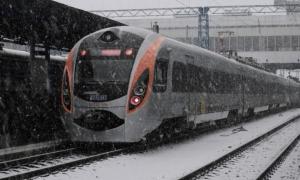 Влада тримає у секреті угоди щодо закупівлі потягів Hyundai