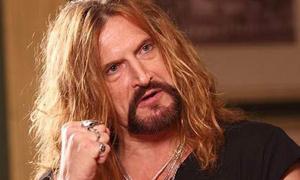 Джигурда ляже під ніж пластичного хірурга заради коханої