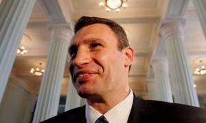 Кличко прийшов на ночівлю у парламенті