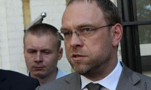 Власенко: Сьогодні Юлія Тимошенко скаже, чи піде на допит у справі Щербаня