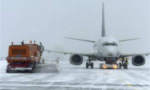 Через снігопад не працюють аеропорти в Сумах та Рівному