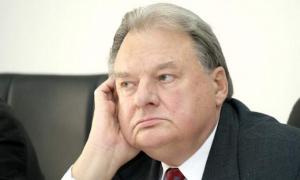 Помер екс-міністр закордонних справ України Геннадій Удовенко