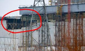 На укритті Чорнобильської АЕС частково зруйнувалась стіна