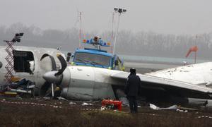 Янукович доручив розслідувати причини авіакатастрофи в Донецьку