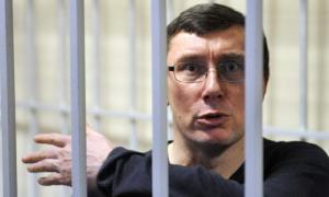 Луценко наполягає, щоб його сьогодні доставили на суд