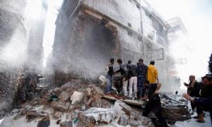 У Ємені упав літак на житлові будинки