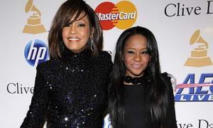 19-річна дочка Вітні Х’юстон вагітна?