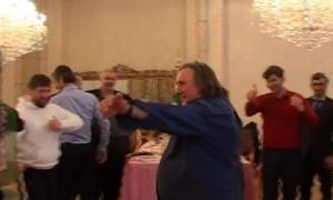 Депардьє станцював лезгінку на прийомі в президента Чечні