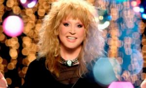 Алла Пугачова похизувалася стрункою фігурою в ефектній сукні