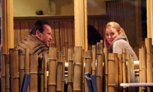 Шварценеггер знайшов молоду біляву заміну дружини