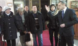 Приватний коледж втратив ліцензію, але не відпускає студентів у інші навчальні заклади
