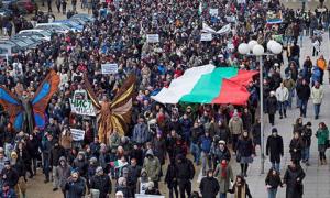 У Болгарії безперервно тривають масові протести