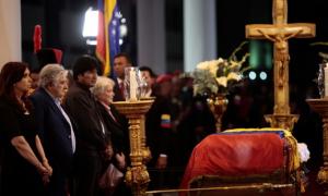 Лідери держав прощаються з Уго Чавесом