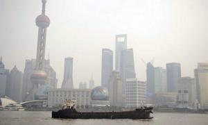 У центр Шанхая припливло понад 2 тисячі трупів свиней