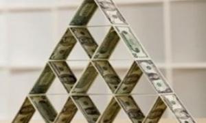 Кабмін заборонить фінансові піраміди в Україні