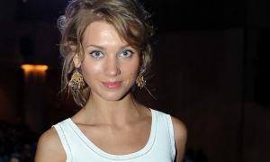 Заради стрункої фігури коханка Харламова взагалі відмовилась від хліба