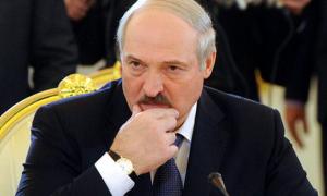 Лукашенко заборонив чиновникам купувати дорогі автомобілі