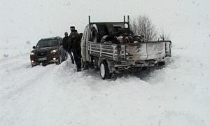Снігопад на Рівненщині заблокував державну трасу Київ - Чоп
