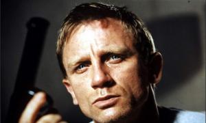 Деніел Крейг напав на папараці